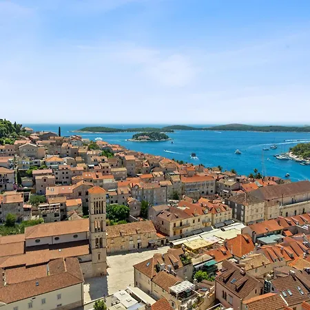 Arsenal Hvar 公寓 *