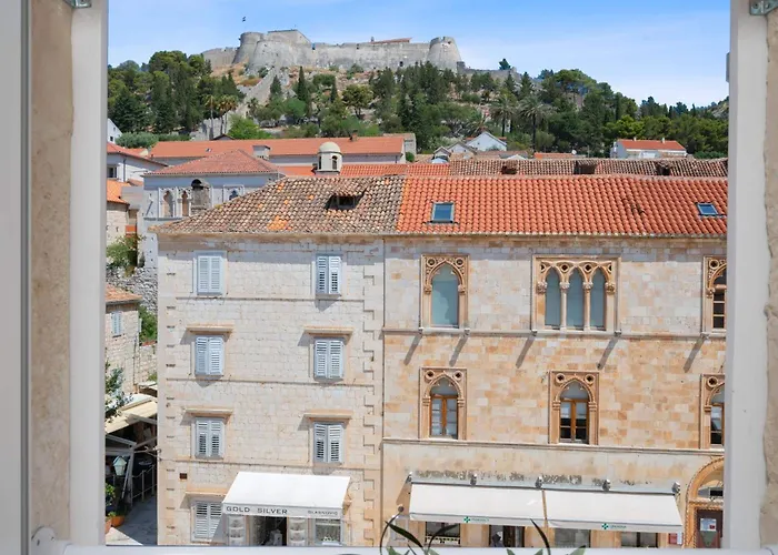 Arsenal Hvar Apartman *