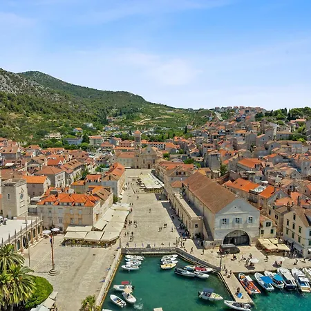 Lägenhet Arsenal Hvar *